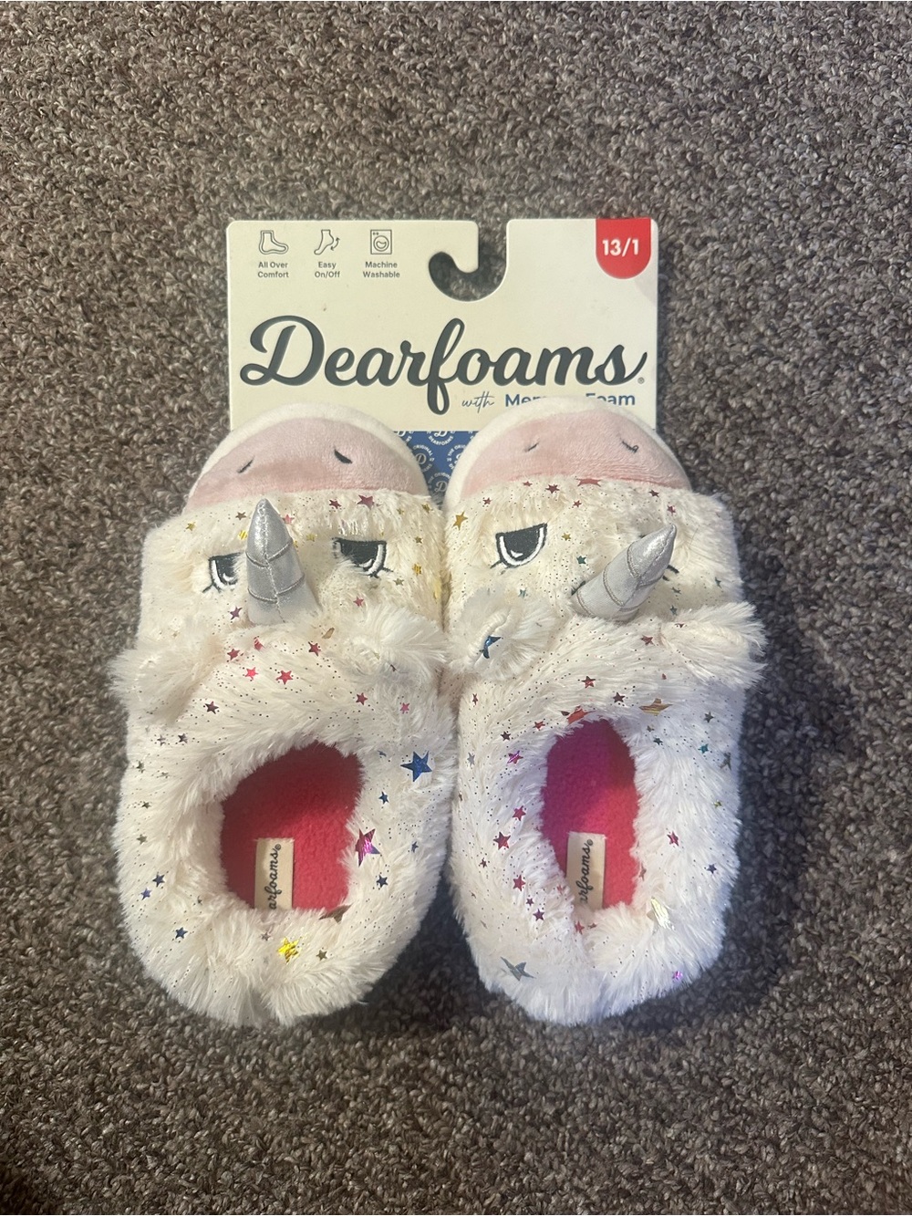 dearfoams Kids White Unicorn Faux-Fur Slippers with Silver Horns